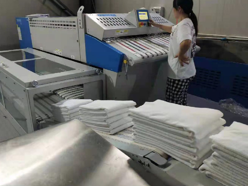 昭通巾类折叠机-02